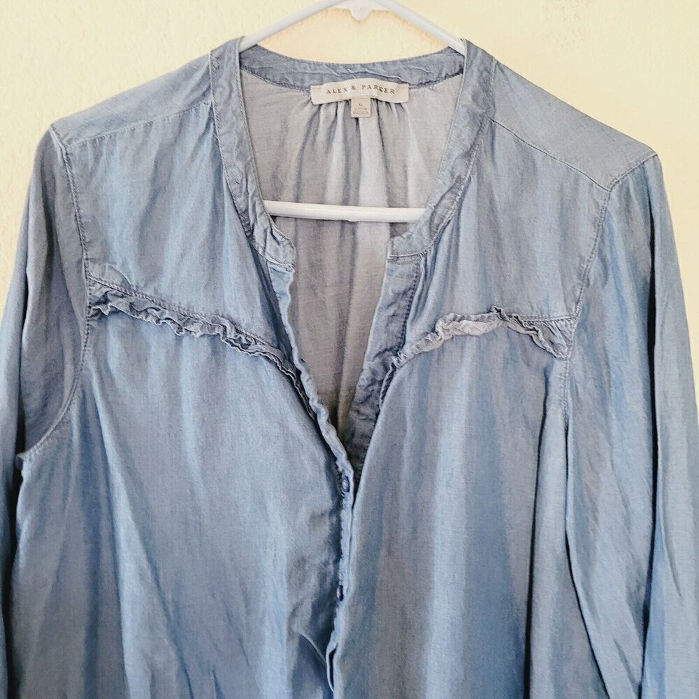 Alex & Parker Chambray Button Shirt Top Denim Size Xlarge Essential Tencel Blue - Picture 6 of 7